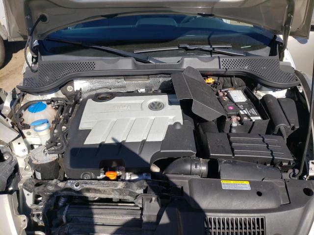 Photo 7 from auction – 2013 VOLKSWAGEN BEETLE with VIN 3VWRL7AT9DM628669