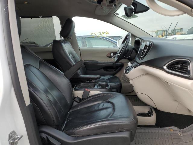 Photo 5 from auction – 2017 CHRYSLER PACIFICA T with VIN 2C4RC1BGXHR572385