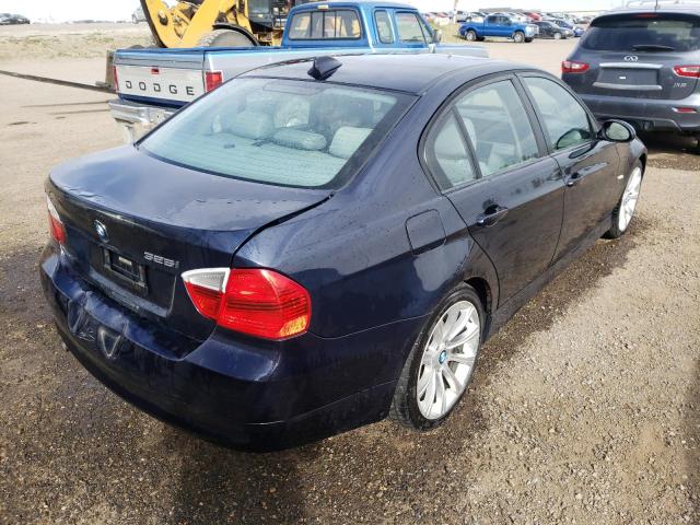 Photo 4 from auction – 2006 BMW 325 I with VIN WBAVB135X6KX62825