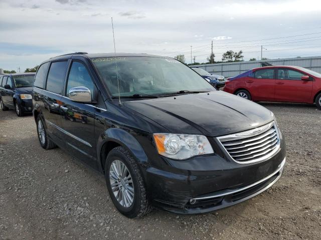 CHRYSLER TOWN & COU 2015 with VIN 2C4RC1CG2FR553924 - Photo from auction