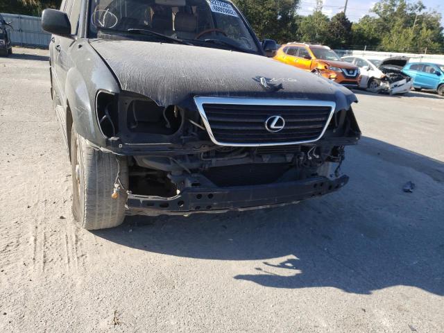 Photo 9 from auction – 2002 LEXUS LX 470 with VIN JTJHT00W923520811