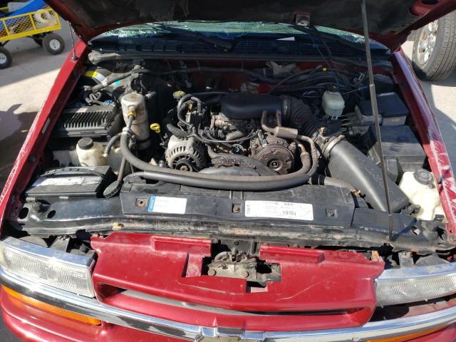 Photo 7 from auction – 1999 CHEVROLET BLAZER with VIN 1GNCT18W7XK237173