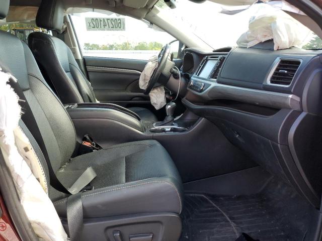 Photo 5 from auction – 2017 TOYOTA HIGHLANDER with VIN 5TDDZRFH5HS402730