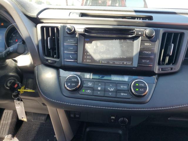 Photo 9 from auction – 2017 TOYOTA RAV4 XLE with VIN JTMWFREV0HD107328