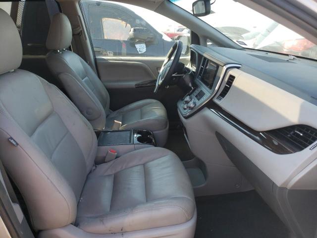 Photo 5 from auction – 2016 TOYOTA SIENNA XLE with VIN 5TDYK3DC0GS748810