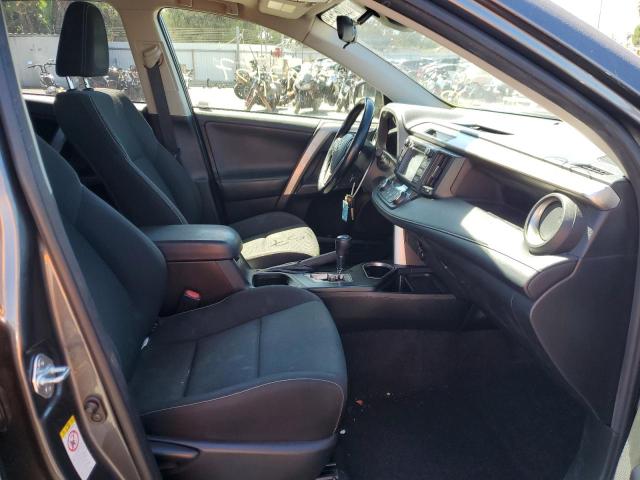 Photo 5 from auction – 2017 TOYOTA RAV4 XLE with VIN JTMWFREV0HD107328