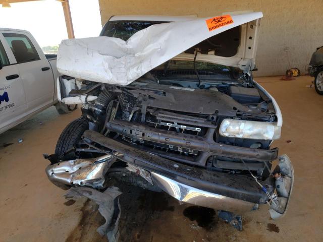 Photo 7 from auction – 2000 CHEVROLET SILVERADO with VIN 2GCEC19T6Y1294276