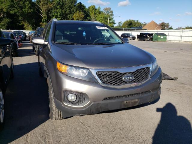 Photo 9 from auction – 2013 KIA SORENTO LX with VIN 5XYKTDA63DG406140