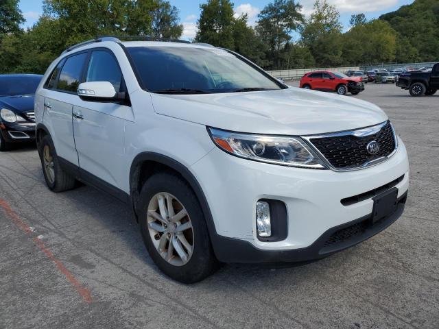 KIA SORENTO LX 2015 with VIN 5XYKT4A65FG569861 - Photo from auction