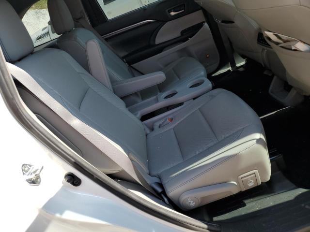 Photo 6 from auction – 2015 TOYOTA HIGHLANDER with VIN 5TDDKRFH0FS207622