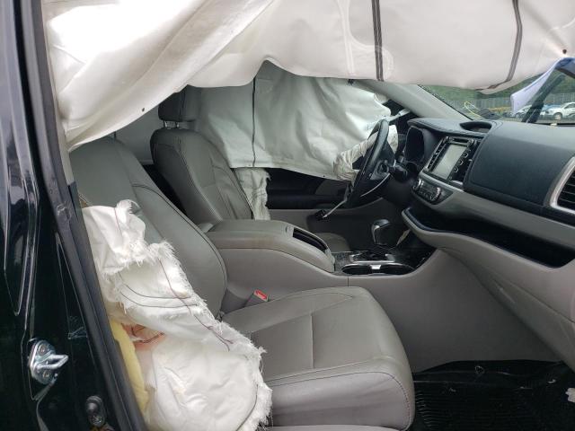 Photo 5 from auction – 2017 TOYOTA HIGHLANDER with VIN 5TDJZRFH4HS410532