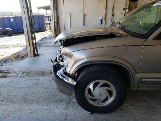 Photo 9 from auction – 2001 CHEVROLET BLAZER with VIN 1GNDT13W312135730