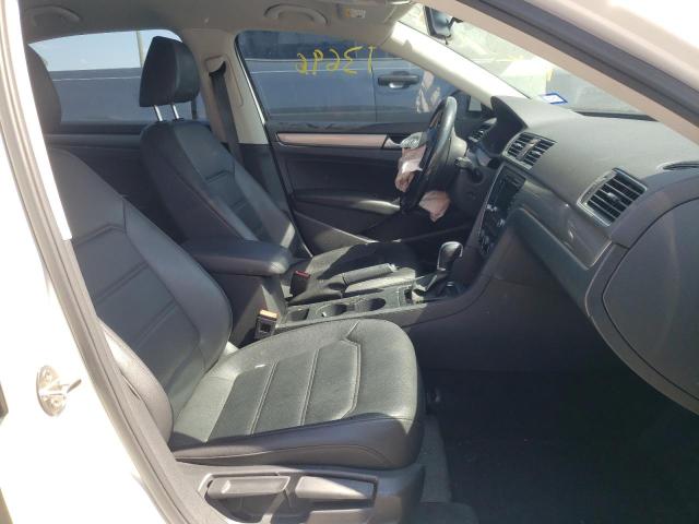 Photo 5 from auction – 2015 VOLKSWAGEN PASSAT S with VIN 1VWAS7A32FC101304