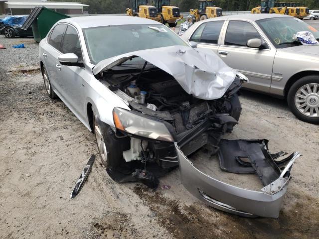 VOLKSWAGEN PASSAT S 2015 with VIN 1VWAS7A30FC104847 - Photo from auction