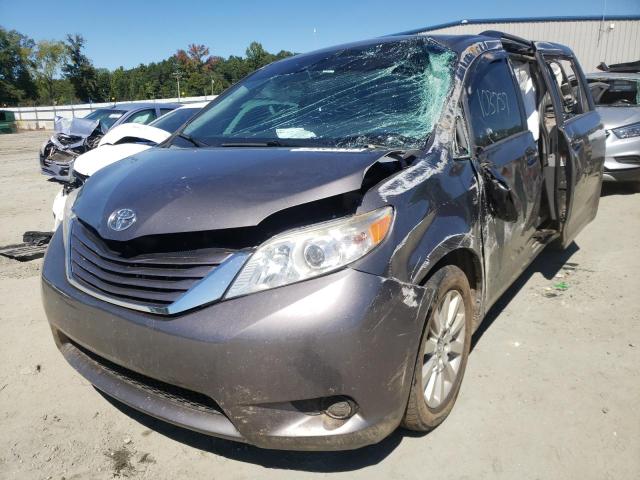Photo 2 from auction – 2015 TOYOTA SIENNA LE with VIN 5TDJK3DC1FS112378