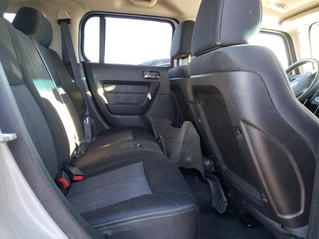 Photo 6 from auction – 2006 HUMMER H3 with VIN 5GTDN136468309370
