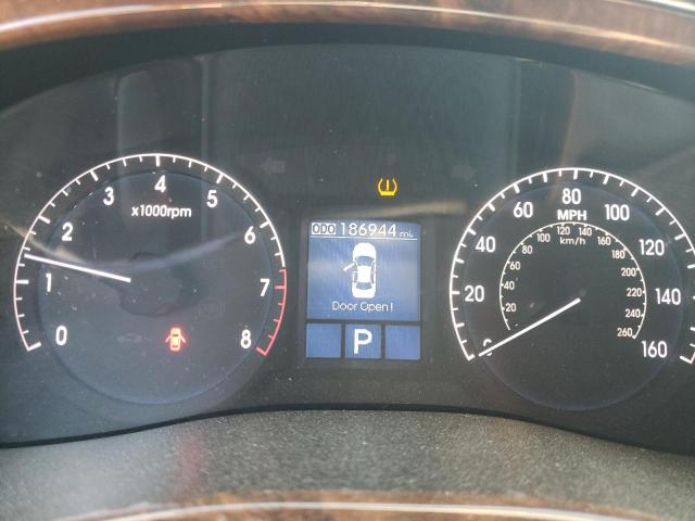 Photo 8 from auction – 2011 HYUNDAI GENESIS 3. with VIN KMHGC4DE0BU134842
