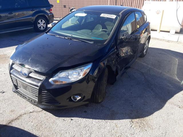 Foto 2 de la subasta – 2012 FORD FOCUS SE con VIN 1FAHP3K21CL290353