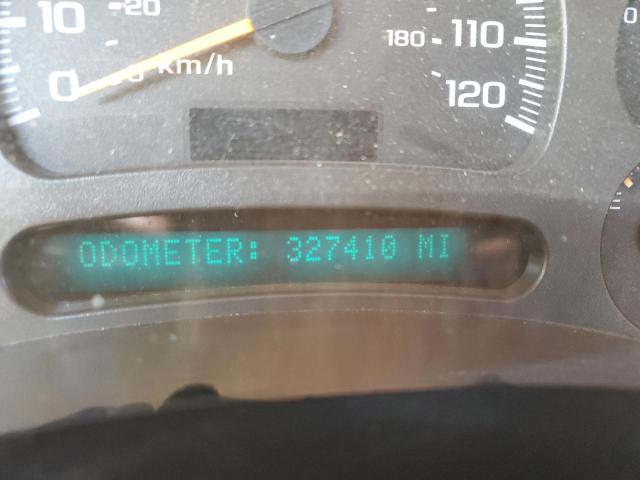 Photo 8 from auction – 2004 CHEVROLET SILVERADO with VIN 1GCHC24U64E403427