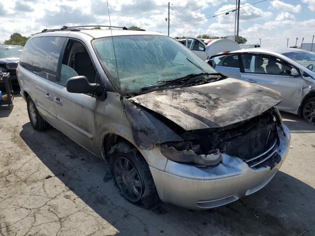 CHRYSLER TOWN & COU 2005 with VIN 2C4GP54L85R581885 - Photo from auction