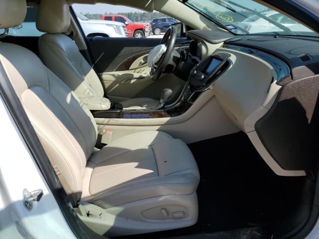 Photo 5 from auction – 2016 BUICK LACROSSE with VIN 1G4GB5G38GF205509