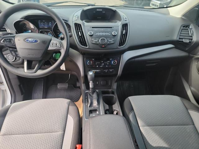 Photo 9 from auction – 2017 FORD ESCAPE SE with VIN 1FMCU9GD2HUB24785