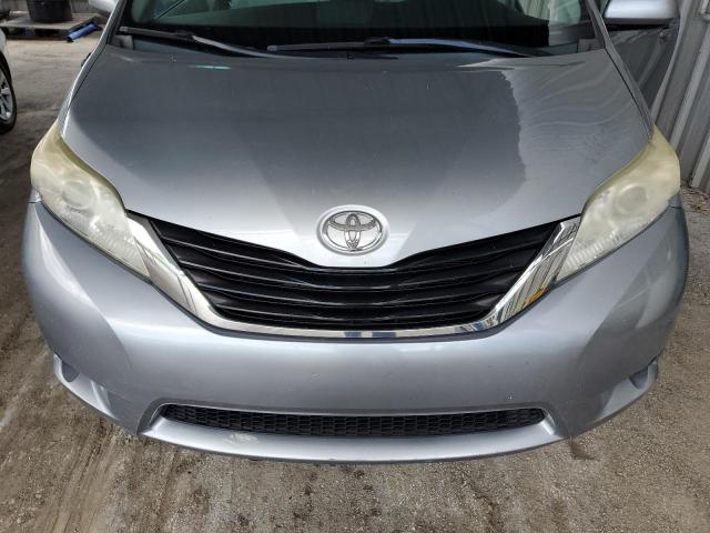 Photo 7 from auction – 2014 TOYOTA SIENNA LE with VIN 5TDKK3DCXES409295