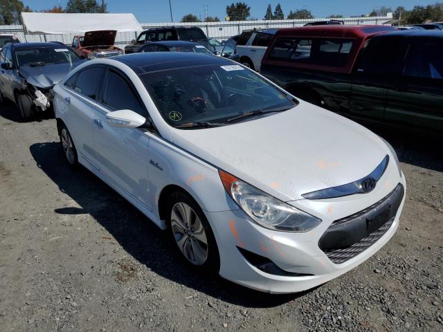 HYUNDAI SONATA HYB 2015 with VIN KMHEC4A42FA120323 - Photo from auction