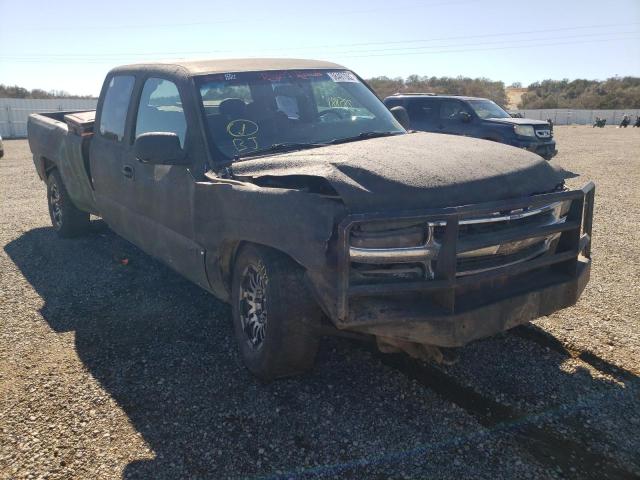 CHEVROLET SILVERADO 2001 with VIN 1GCHK29131E204073 - Photo from auction