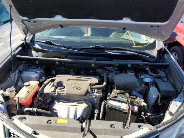 Photo 7 from auction – 2015 TOYOTA RAV4 LE with VIN 2T3ZFREV2FW198938