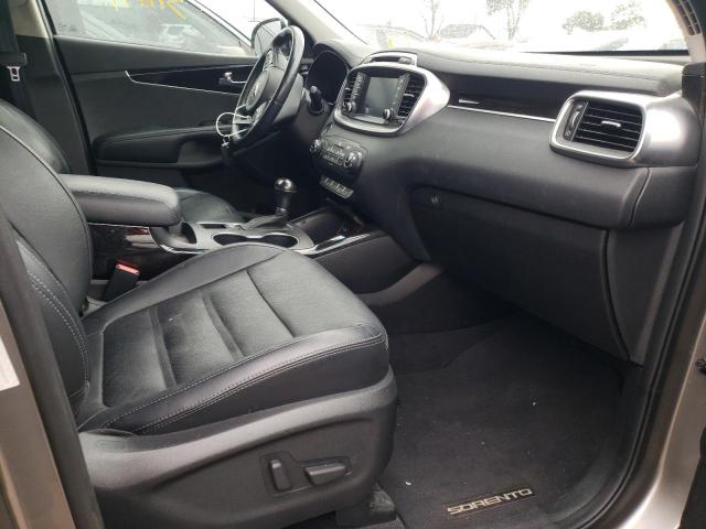 Photo 5 from auction – 2017 KIA SORENTO EX with VIN 5XYPHDA56HG260191