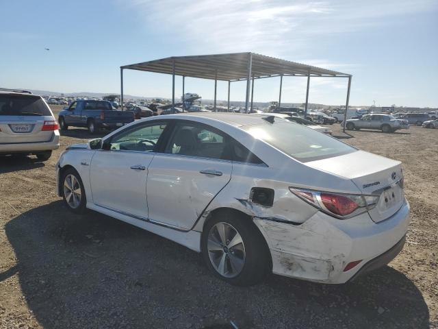 Photo 3 from auction – 2012 HYUNDAI SONATA HYB with VIN KMHEC4A43CA057468