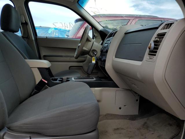 Photo 5 from auction – 2011 FORD ESCAPE XLS with VIN 1FMCU0C74BKB21952