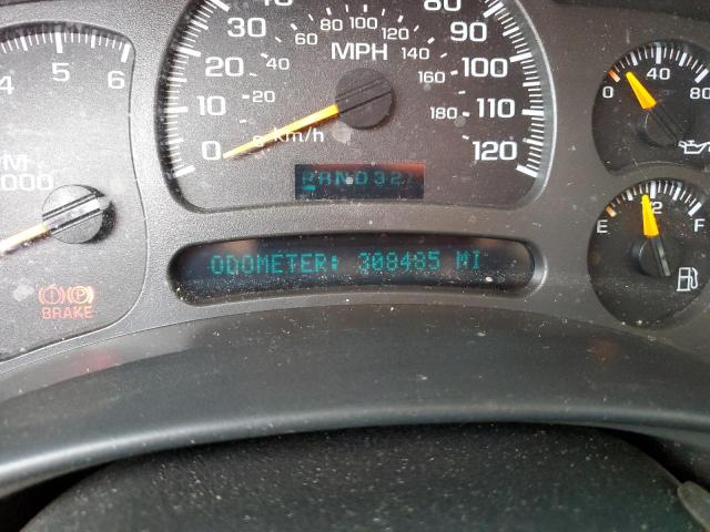 Photo 8 from auction – 2003 CHEVROLET SUBURBAN C with VIN 3GNEC16Z33G306335