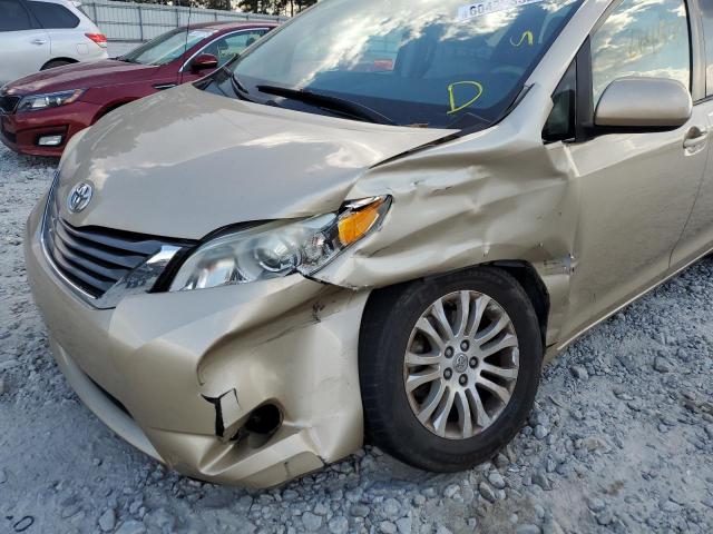 Photo 9 from auction – 2012 TOYOTA SIENNA XLE with VIN 5TDYK3DC2CS254586