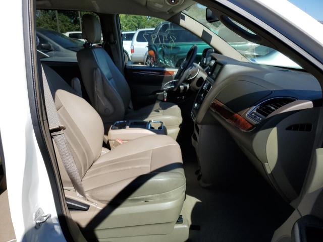 Photo 5 from auction – 2013 CHRYSLER TOWN & COU with VIN 2C4RC1BG3DR622876