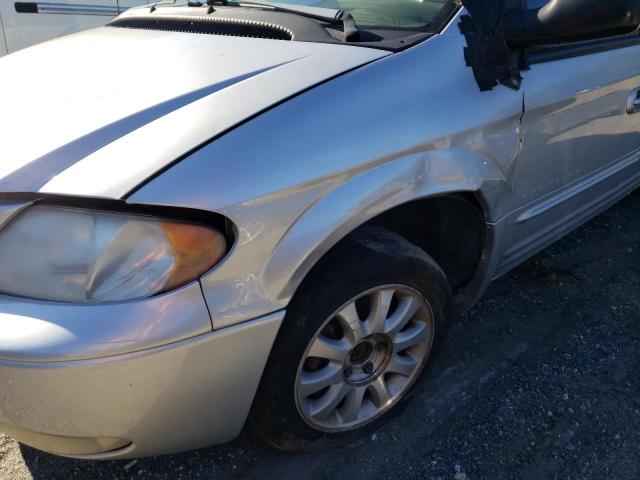 Photo 9 from auction – 2001 CHRYSLER TOWN & COU with VIN 2C8GP54L21R339392