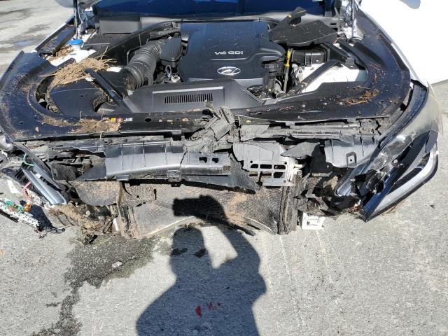 Photo 7 from auction – 2015 HYUNDAI GENESIS 3. with VIN KMHGN4JE2FU094641