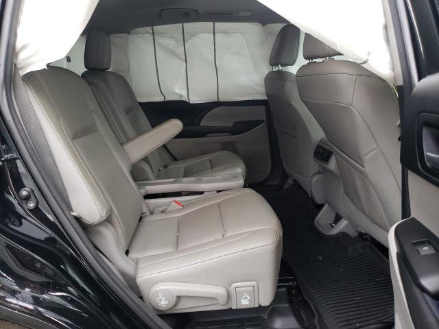 Photo 6 from auction – 2017 TOYOTA HIGHLANDER with VIN 5TDJZRFH4HS410532