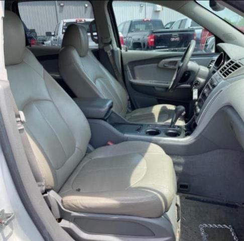 Photo 5 from auction – 2011 CHEVROLET TRAVERSE L with VIN 1GNKVGED2BJ208769