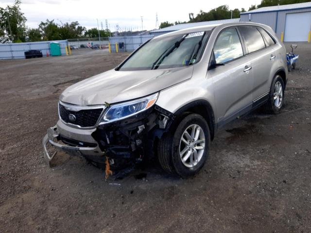 Photo 2 from auction – 2015 KIA SORENTO LX with VIN 5XYKTCA63FG562983