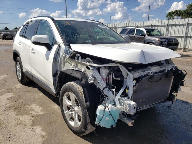 Photo 1 from auction – 2019 TOYOTA RAV4 XLE with VIN 2T3W1RFV4KC012182