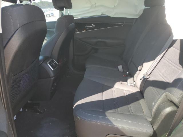 Photo 6 from auction – 2016 KIA SORENTO LX with VIN 5XYPG4A50GG088564