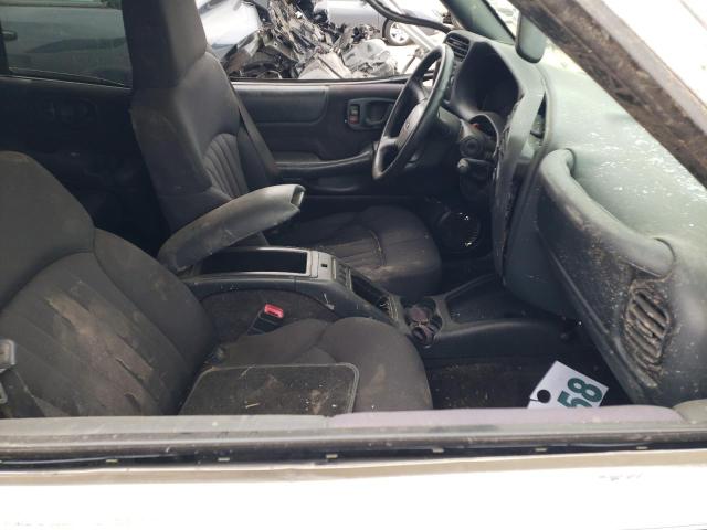 Photo 5 from auction – 2003 CHEVROLET BLAZER with VIN 1GNDT13XX3K141200