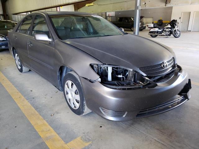TOYOTA CAMRY LE 2002 with VIN 4T1BE30K72U635706 - Photo from auction