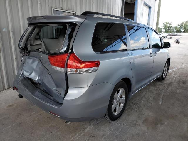 Photo 4 from auction – 2014 TOYOTA SIENNA LE with VIN 5TDKK3DCXES409295