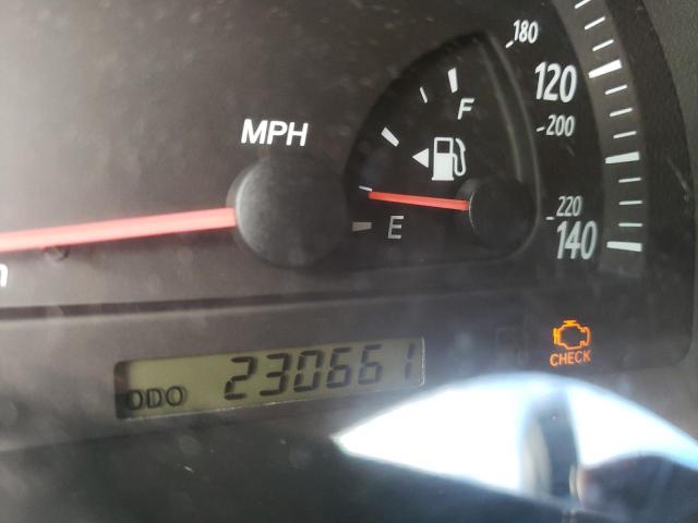 Photo 8 from auction – 2004 TOYOTA CAMRY LE with VIN 4T1BE30K74U289112