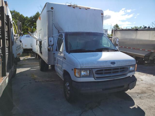 FORD E450 SUPER 2000 with VIN 1FDXE45S6YHB54884 - Photo from auction