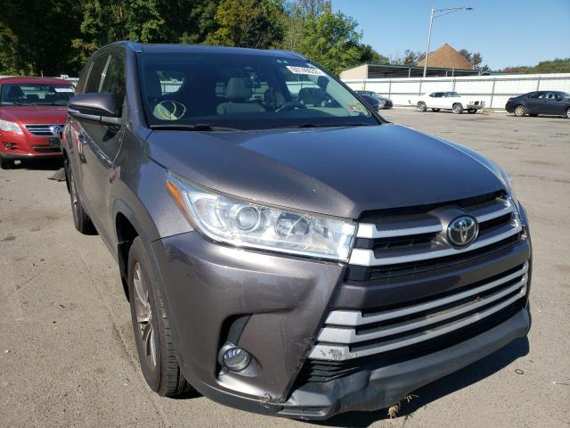 TOYOTA HIGHLANDER 2017 with VIN 5TDJZRFH6HS373094 - Photo from auction