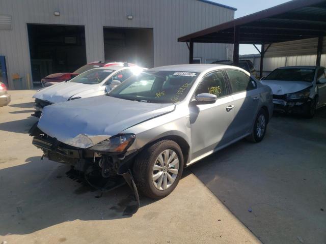 Photo 2 from auction – 2015 VOLKSWAGEN PASSAT S with VIN 1VWAT7A3XFC076102